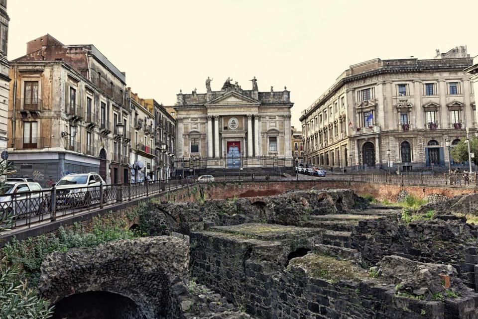 Anfiteatro Le Suites Catania Exterior foto